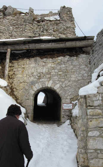 Schaufestung Schloßkopf im Winter