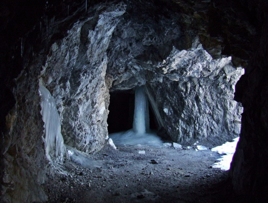 Tunnelweg Sulzalm Winter