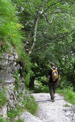 zur Hölltalangerhütte