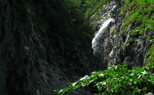 zur Hölltalangerhütte