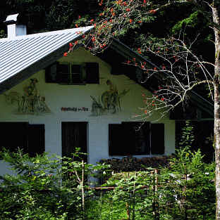 Schleifmuehlenklamm August Schuster Haus