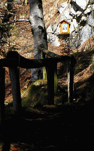 Vils Kreuzweg und Ruine Vilsegg