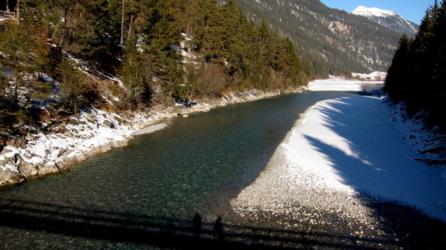 Rundweg zur Hängebrücke