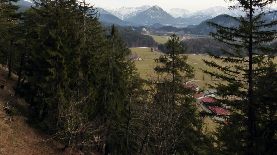 Schloss Loch Pinswang Rundwanderweg