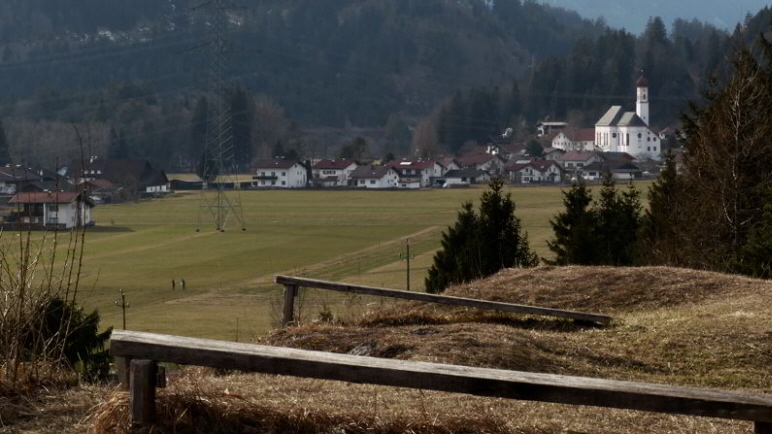 Schloss Loch Pinswang Rundwanderweg