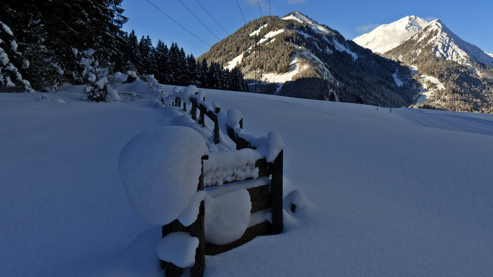 Zum Auer Wasserfall im Eis